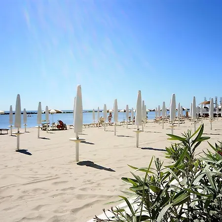 Agenzia Vear Sabrina 11b Lido delle Nazioni
