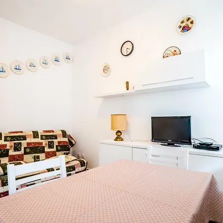 Agenzia Vear Sabrina 11b Casa vacanze *